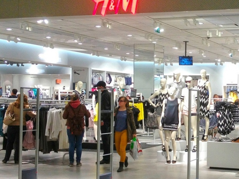 Магазин H&M в ТРЦ 